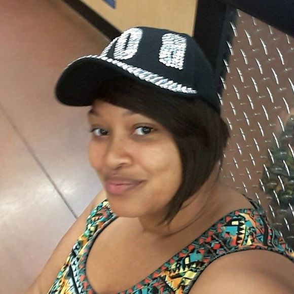 Meet your Posher, Marshelle - Picture 1 of 1